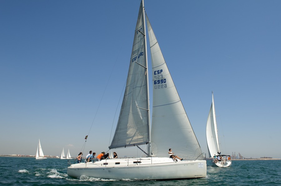 AUROVITAS REG_ (203)