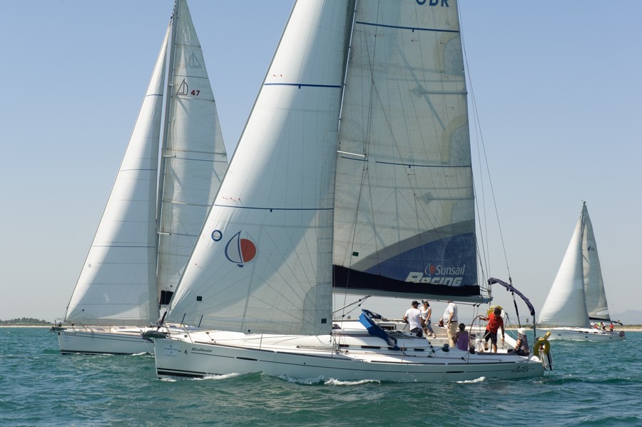 AUROVITAS REG_ (285)