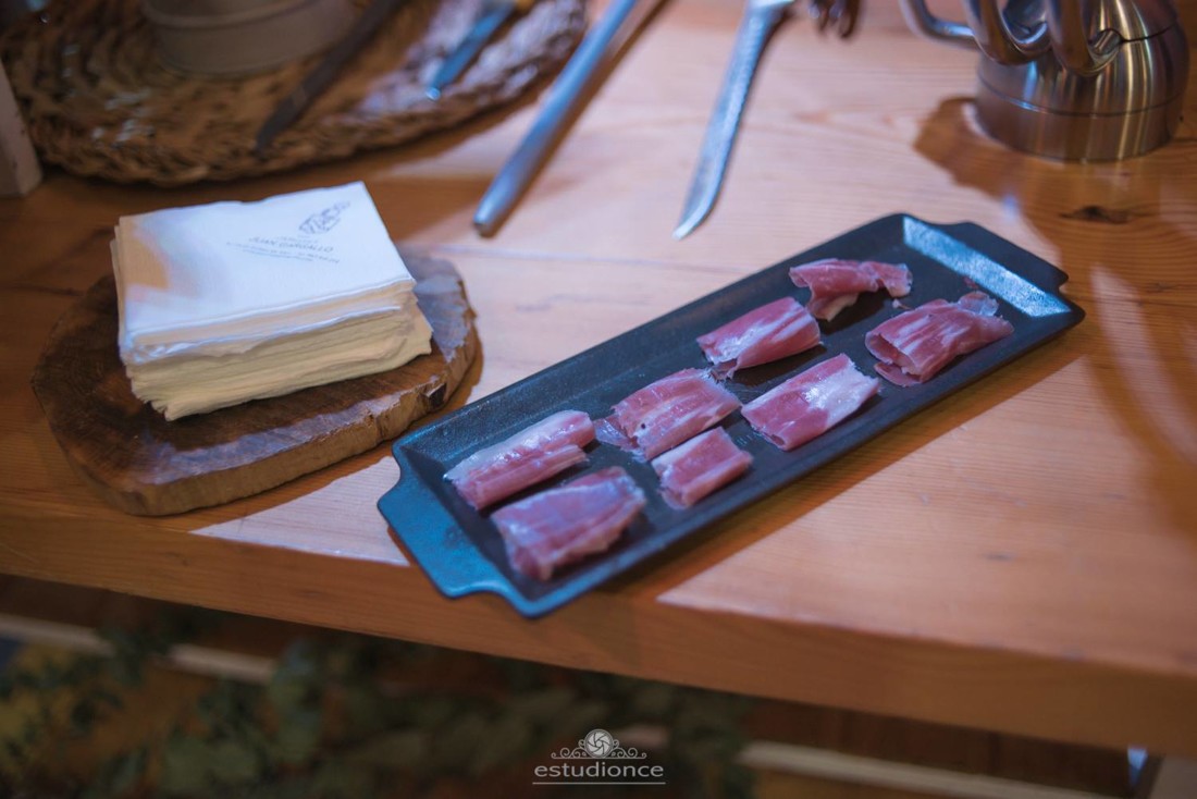 45057799_2056577001076478_754124707317415936_o_2056576994409812